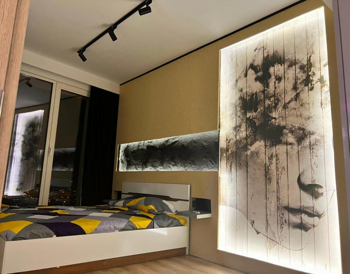 Alfred Sky Smart Apartment 29Th Spa Included Skopje Exterior foto