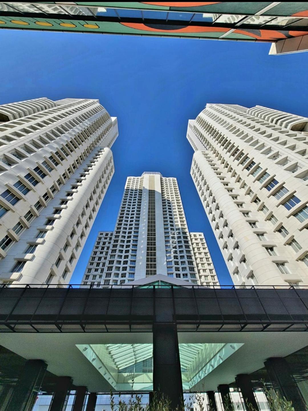 Alfred Sky Smart Apartment 29Th Spa Included Skopje Exterior foto